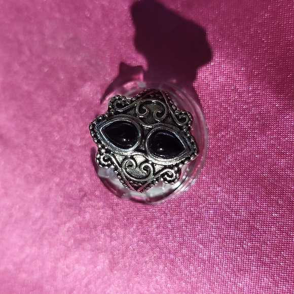Elegant black stone ring size 6 - Picture 1 of 3